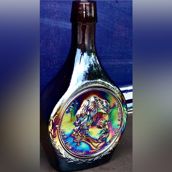 Vintage 1972 WHEATON CARNIVAL GLASS Mark Twain Samuel L Clemens Decanter Bottle - Picture 2 of 6